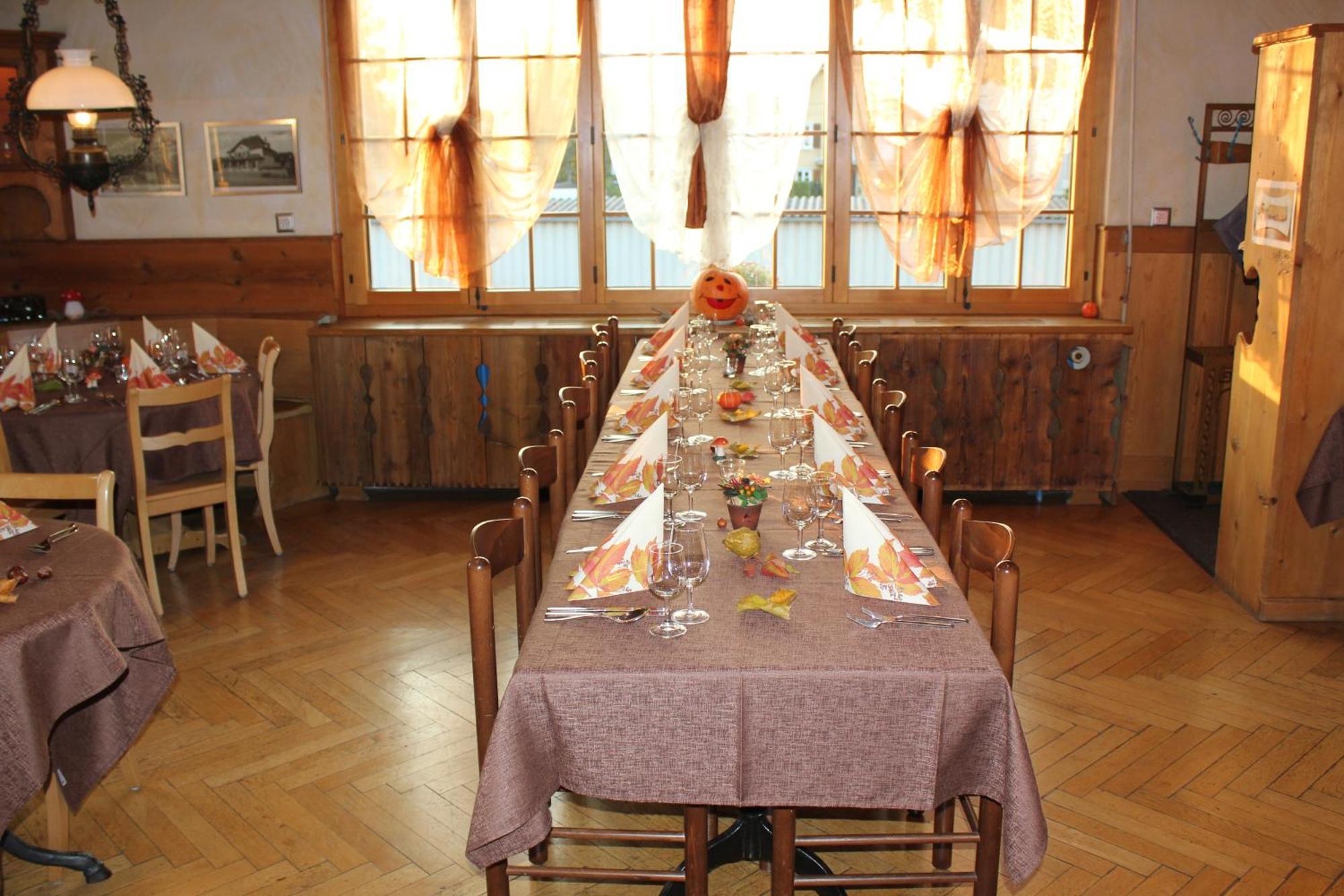 Hotel Restaurant Jura Kerzers エクステリア 写真